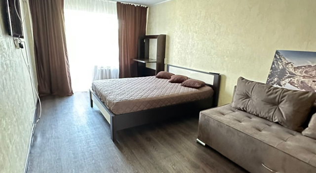Dvukhkomnatnye apartamenty Apartments, Buchen Sie Ferienwohnung Atschinsk Achinsky Rayon
