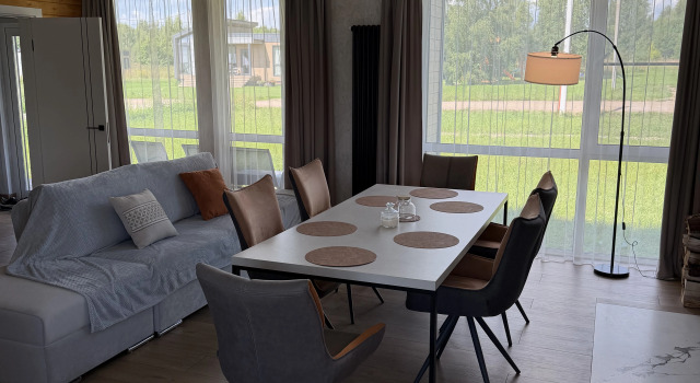 Nashe Ozero Private house, Prenota Casa vacanze Hotel a Anello d'Oro con parcheggio, Parcheggio