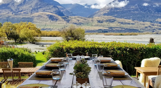 Отель Kinloch Wilderness Retreat, Забронировать Отель Кинлоч Отаго