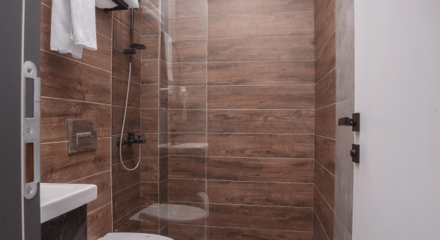 Трёхместный номер Deluxe Melanj Airport Hotel