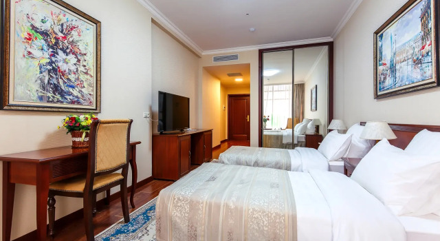 Standard Doppel Zimmer Alanda Hotel