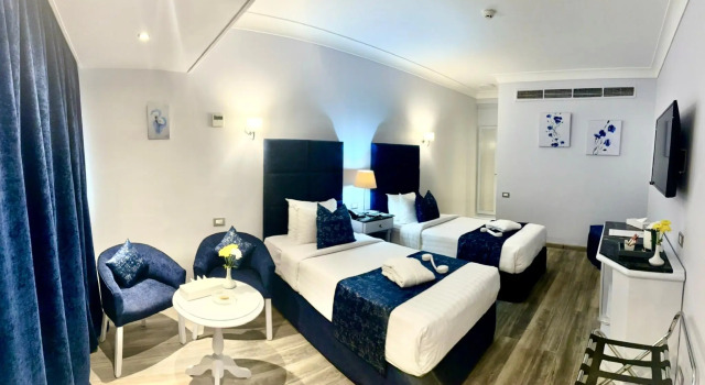 Двухместное бунгало Курортный Отель Paradise Inn Beach Resort Maamoura