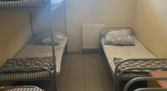 Кровать в общем номере Chkaloff Hostel