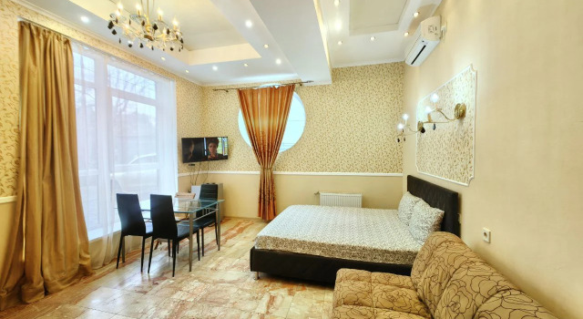 Dizaynerskaya Studiya Vozle Morya Apartments, Book Apartment Alushta 