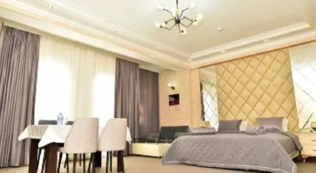 Двухместный люкс с балконом и с красивым видом из окна Karat Inn Boutique Hotel