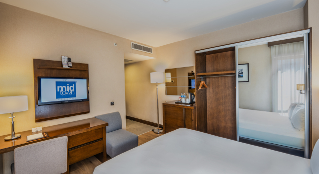 Двухместный номер Standard Midtown Hotel