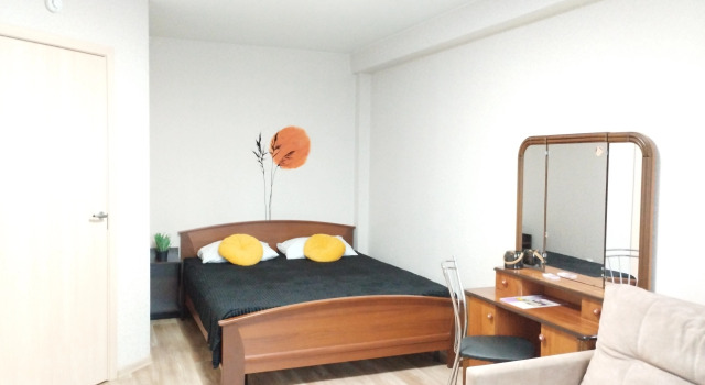 V Tsentre  Do 4kh Chelovek Flat, Prenota Appartamento Cherepovets 