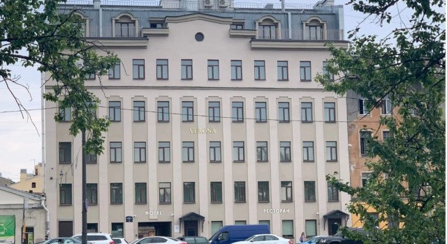 Отель Верона