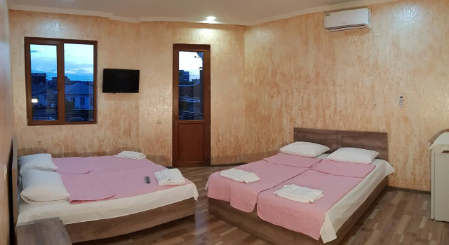 Marina  Guest house, Book Guesthouse Kobuleti 