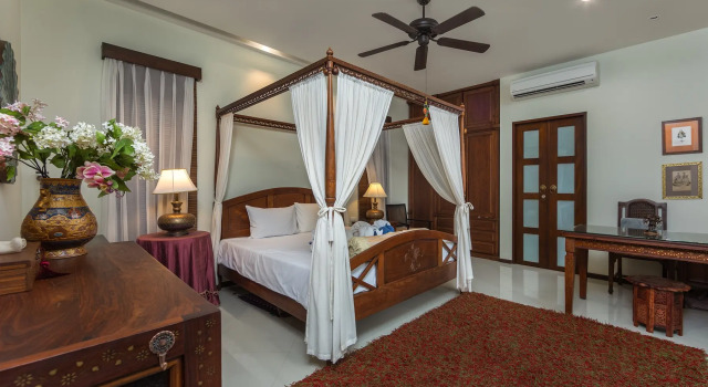 Шестиместная вилла Luxury с 3 комнатами Вилла LETI 3BR, 22 meters Pool, Naiharn Beach