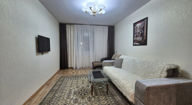 3kh Komnatnaya Flat, Prenota Appartamento Hotel a Tatarstan con parcheggio, Parcheggio