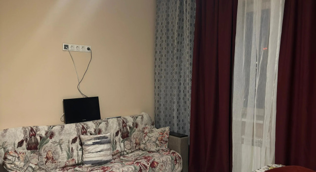 Uyutnaya Studiya V Novom Domodedovo Flat, Buchen Sie Ferienwohnung Günstige Hotels in Oblast Moskau