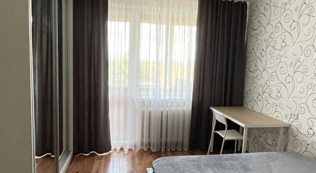Uyutnaya 2kh Komnatnaya s Udobnym Vyezdom na Promzonu Flat, Prenota Appartamento Hotel a Tatarstan con parcheggio, Parcheggio