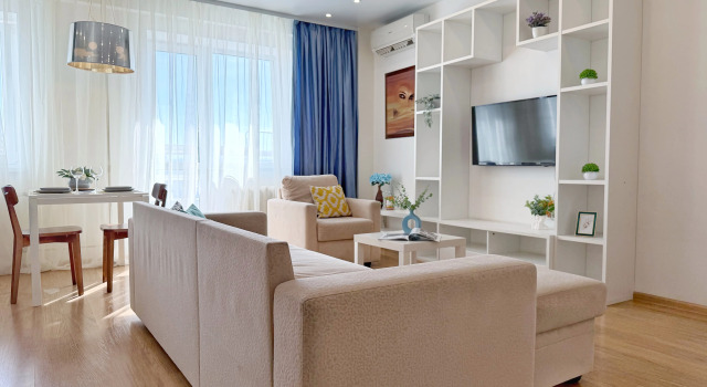 Uyutnaya 2-K Kvartira Ryadom S Filarmoniey S Krasivym Vidom Na Gorod Flat, Prenota Appartamento Pervomaisky district 