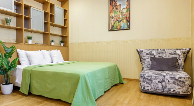 ApartGroup Pushkina Ekaterininskiy skver, Забронировать Апартаменты/квартира Недорогие отели Краснодара, рядом с Краснодарский речной вокзал, недорого