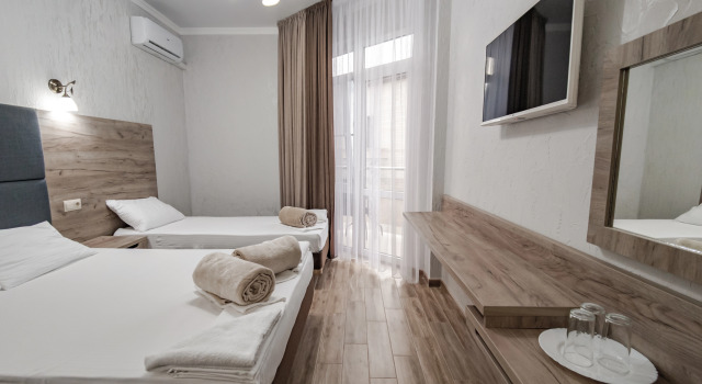 Трёхместный номер Comfort Отель Гранд Алексей