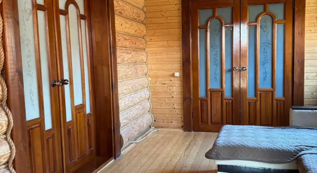 Dom Na Kamskom More Private House, Prenota Casa vacanze Hotel a Tatarstan con parcheggio, Parcheggio