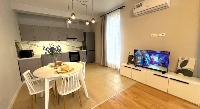 Uyutnaya 2komn Ot Dom 89 V Mkrn Slavyanskiy 6\2 Flat, Đặt Căn hộ Khách sạn ở Ural có chỗ đỗ xe, Bãi đậu xe