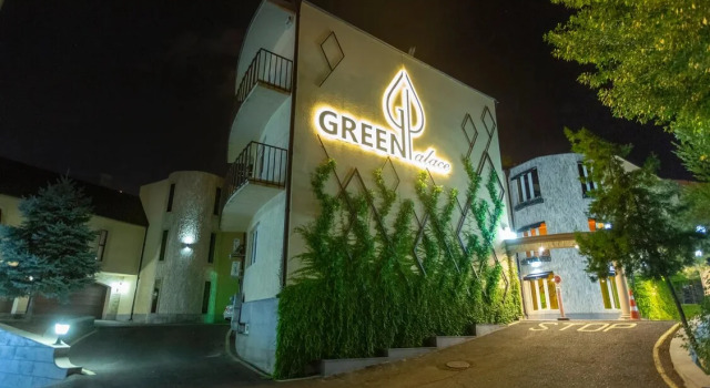 Отель Green Palace