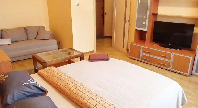 Na Bulvare Zhulebinskiy 6/11 Flat, Rezervovat Apartmán Hotely v UVAO Area s parkováním, Parkování
