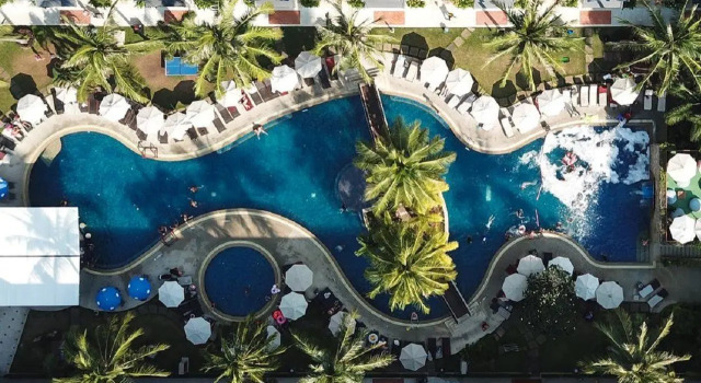 Отель Radisson Resort and Suites Phuket