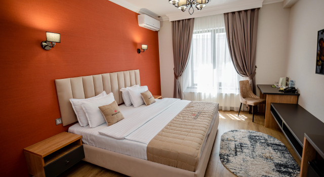 Standardowy dwuosobowy pokój Wellfort Hotel