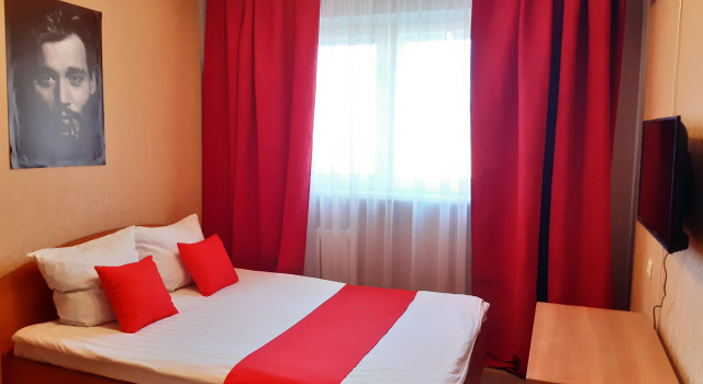 Семейный люкс Отель Maxrooms Волга Рыбинск Hollywood