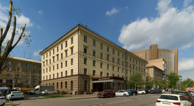 Отель Луна и лотос