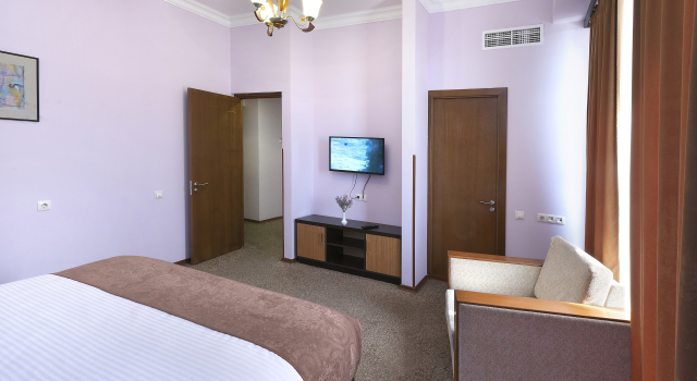 Double Luxe with city view Ani Central Inn Hotel