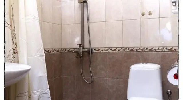 Семейный люкс с видом на внутренний двор Hayi Tun Guest House
