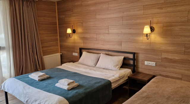 Двухместный коттедж с балконом и с видом на горы Kazbegi Cottages