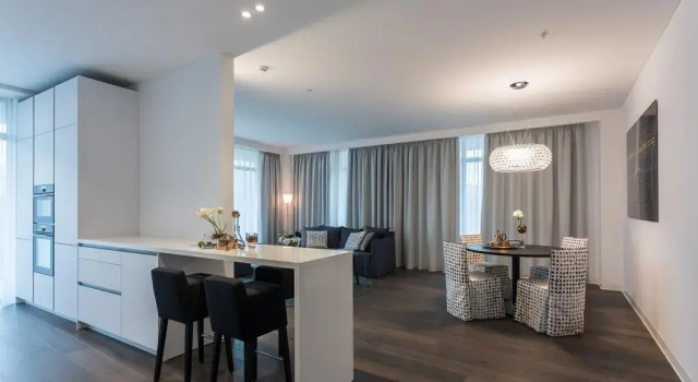 Отель Crystal House Suite Hotel & Spa