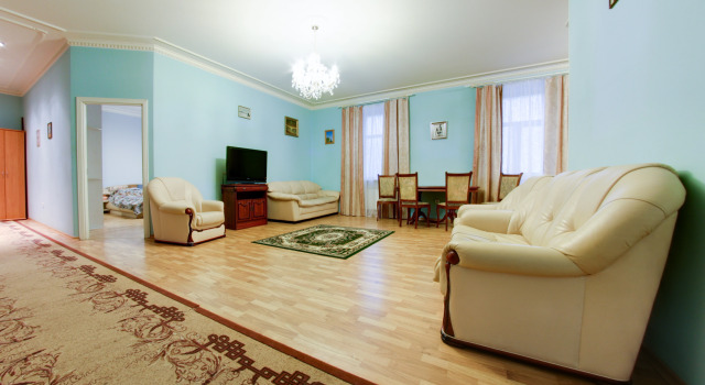 Апартаменты RentPiter Nevsky 30, Забронировать Апартаменты/квартира Отели Санкт-Петербурга с парковкой, рядом с Станция метро «Сенная Площадь», Парковка
