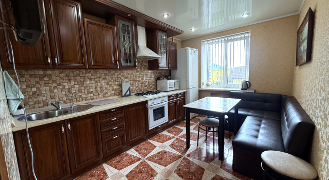 Dvukhkomnatnaya Na Vyezde Iz Bryanska Flat, Prenota Appartamento Hotel a Central Russia con parcheggio, Parcheggio
