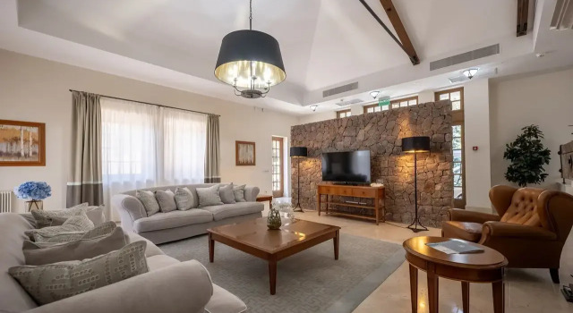Вилла Чайка Отель Крымский Бриз Hotel & Villas