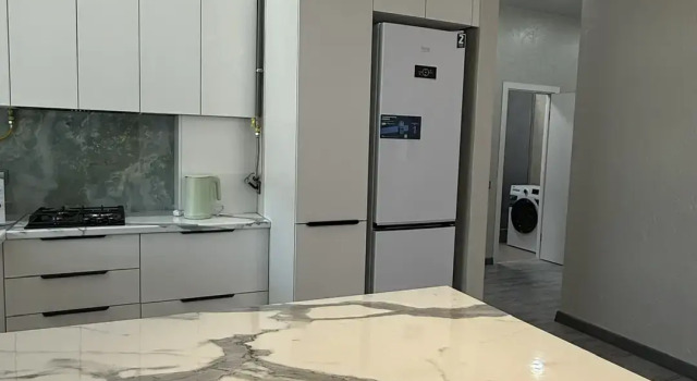 Prostornaya Novaya Dvushka Na Ul. Zavodskaya Flat, Book Apartment Saky 