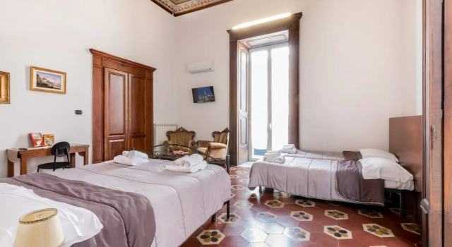Полулюкс Гостевой Дом Opera Home Napoli