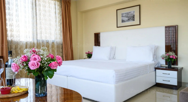 Double Junior Suite with balcony and with city view Royal Plaza