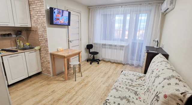 Yevrodvushka v Tsentre: Balkon, Beskontakt, Ps3, Kondey, Wifi, Chek-List Flat, Buchen Sie Ferienwohnung Nachodka Region Primorje