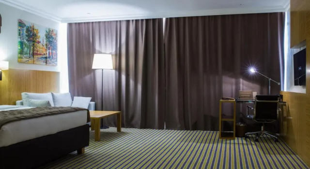 Полулюкс Aidana Plaza Hotel