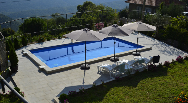 Villa Nikola, Book Villa Sommerhuse i Kotor Riviera, Hytte