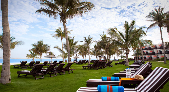 Курортный отель JA The Resort - JA Beach hotel