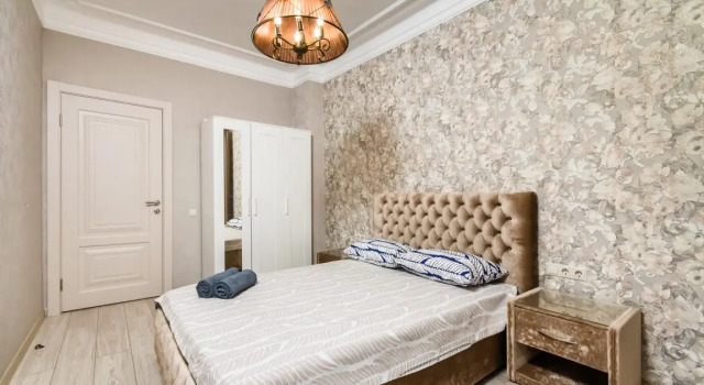 Апартаменты Comfort Home в Центре для 6 Гостей, Забронировать Апартаменты/квартира Казань Татарстан, рядом с Улица Муштари
