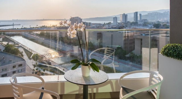 Двухместный номер Four Points by Sheraton Izmir
