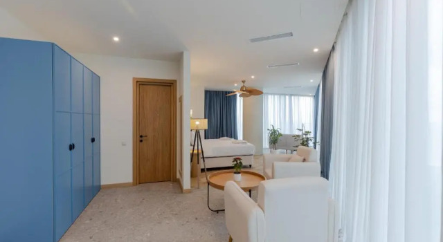 Полулюкс с красивым видом из окна MiraMar Luxury Residences