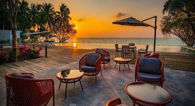 Курортный Отель Fiyavalhu Resort Maldives