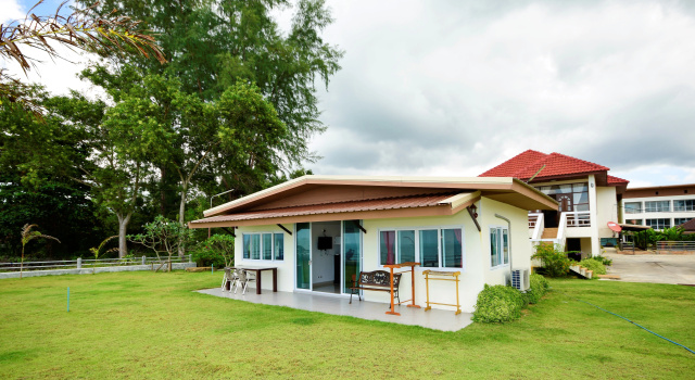 Коттедж Курортный Отель Lipa Bay Residence