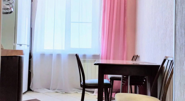 Апартаменты Квартира 3-ком. в центре 85 м.2