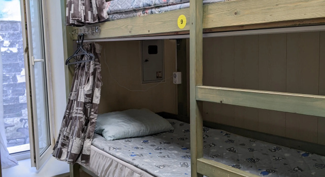 Кровать в общем номере (мужской номер) Хостел Дом Адмирала