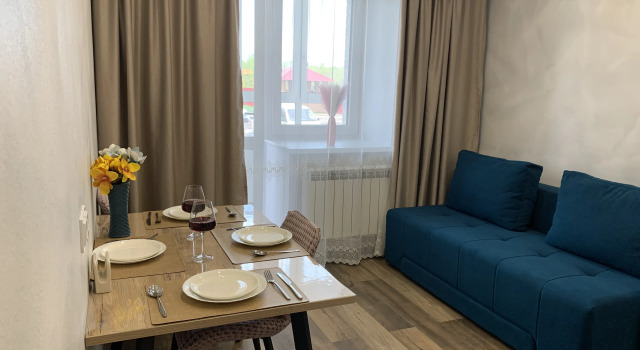 Yevrodvukhkomnatnaya v tsentre goroda 50 Let Oktyabrya Flat, Rezervovat Apartmán Hotely v Amurská s parkováním, Parkování